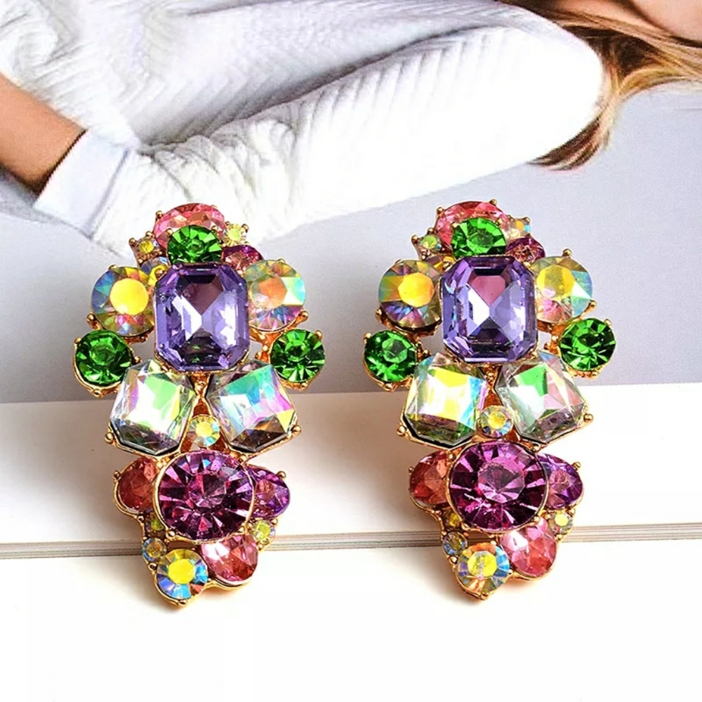 2/$35 "Lox" cluster rhinestone purple and pink earrings - Picture 4 of 10